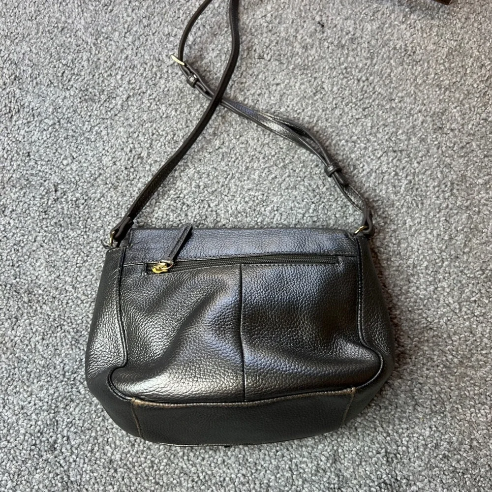 Tignanello purse pebbled Leather grey Crossbody Bag Tassel metallic chic fashion